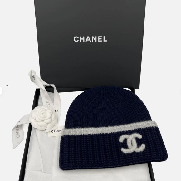 Authentic Chanel Navy Dark Blue Beanie Hat CC logo Brand New - Picture 1 of 14